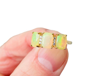 9ct Gold Opal & Zircon Ring