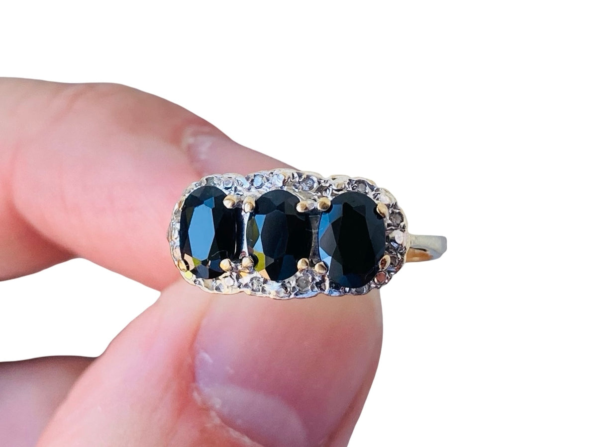 Vintage 9ct Gold Sapphire & Diamond Ring