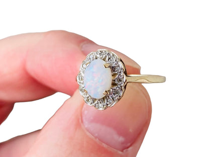 Vintage 9ct Gold Opal & Diamond Ring
