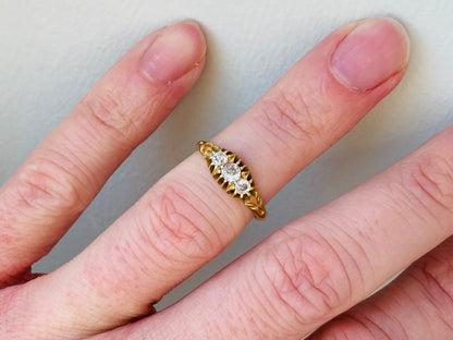 18ct Gold Diamond Ring