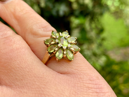 9ct Gold Peridot & Diamond Ring