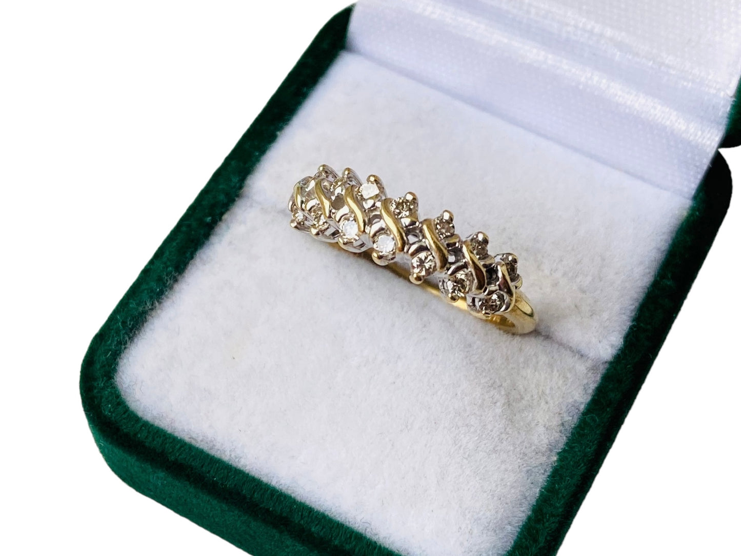 9ct Gold Diamond Ring