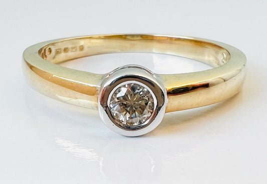 9ct Gold Diamond Solitaire Ring