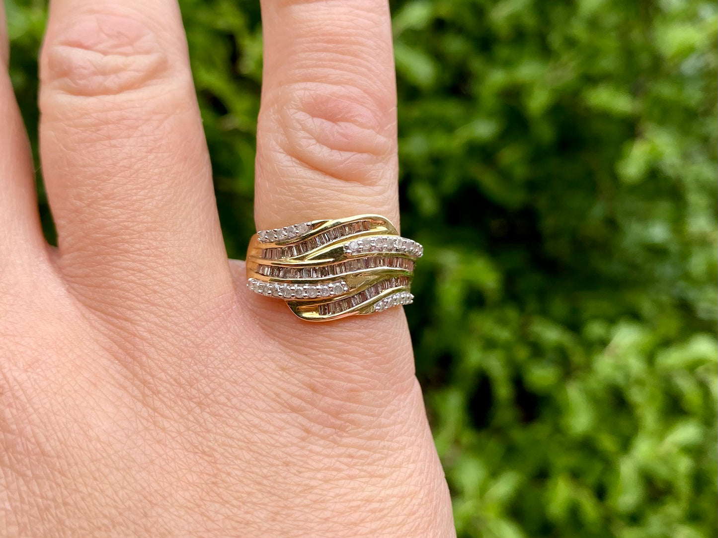 9ct Gold Diamond Ring