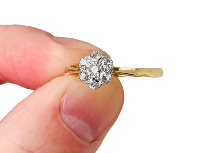 Antique 18ct Gold Diamond Daisy Ring