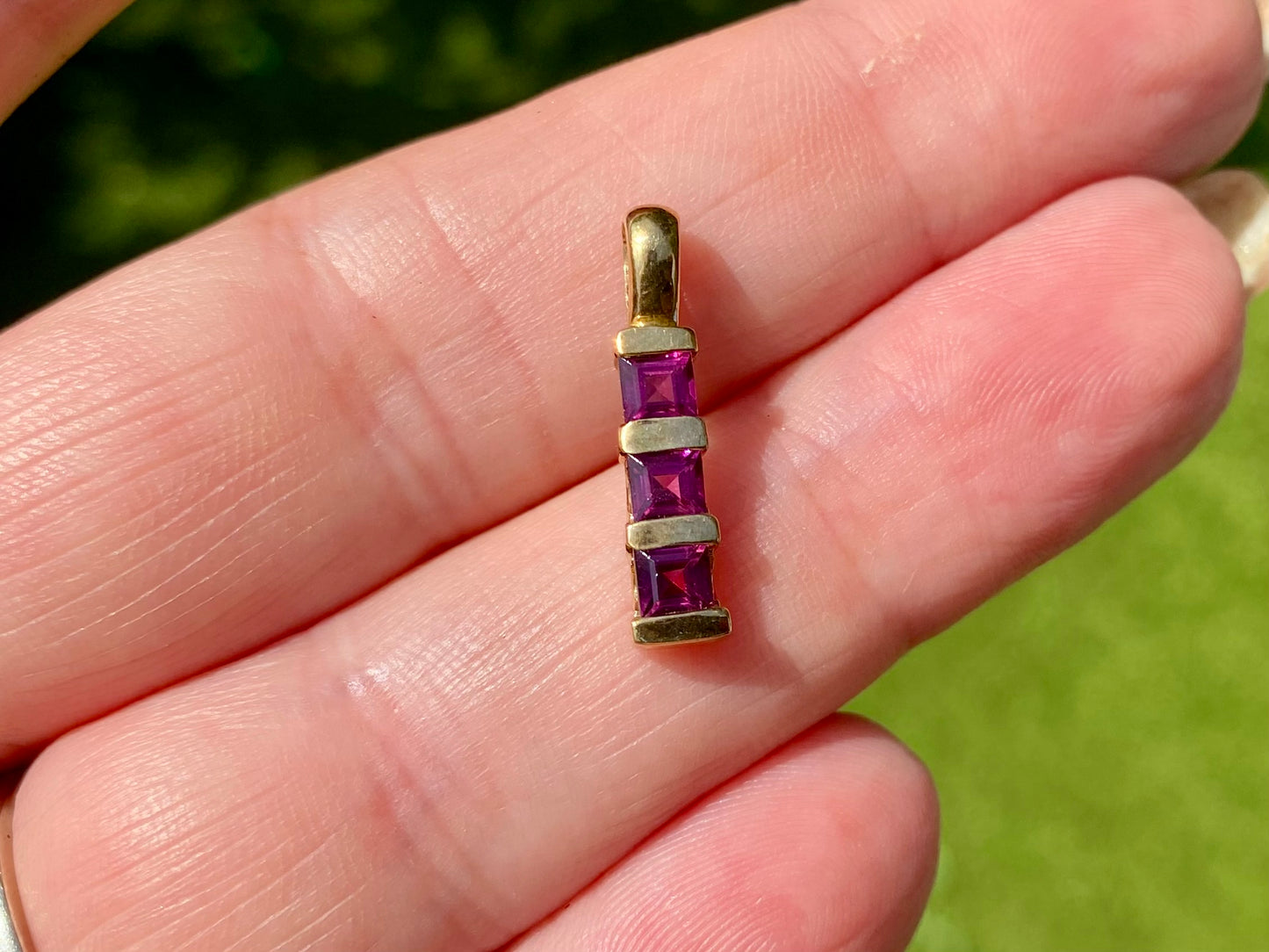 9ct Gold Rhodolite Garnet Pendant