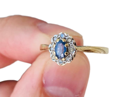 Vintage 9ct Gold Sapphire & Diamond Ring