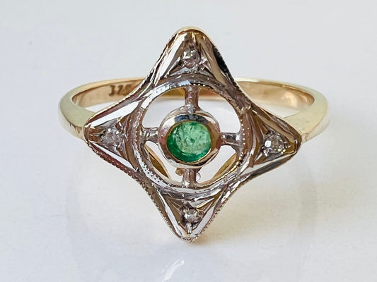 9ct Gold Emerald & Diamond Ring