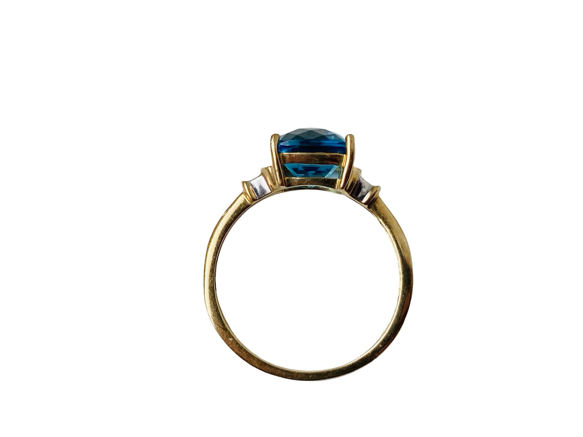 9ct Gold Topaz & Diamond Ring