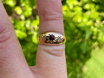 Antique 9ct Gold Garnet & Diamond Ring
