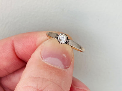 Antique 9ct Gold Diamond Solitaire Ring