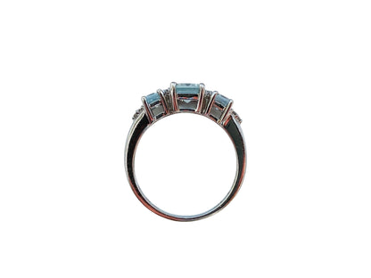 9ct Gold Aquamarine & Diamond Ring