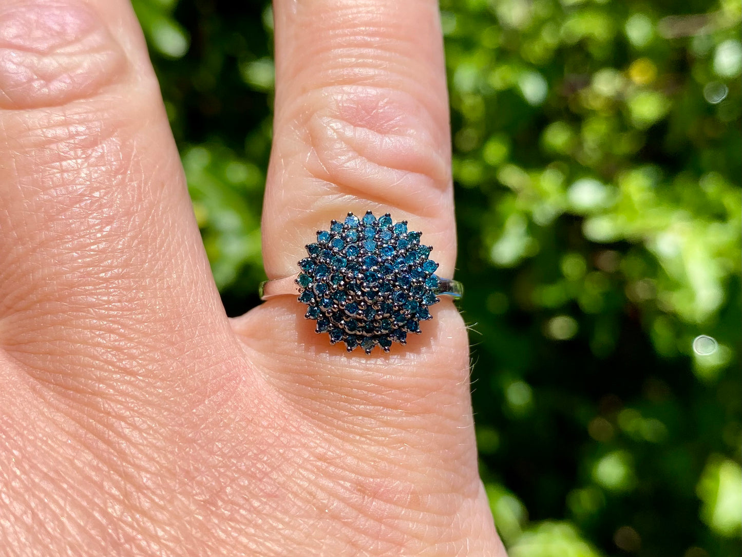 9ct Gold Blue Diamond Ring