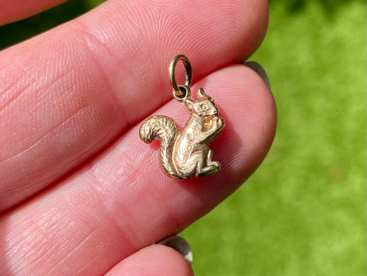 Vintage 9ct Gold Squirrel Pendant