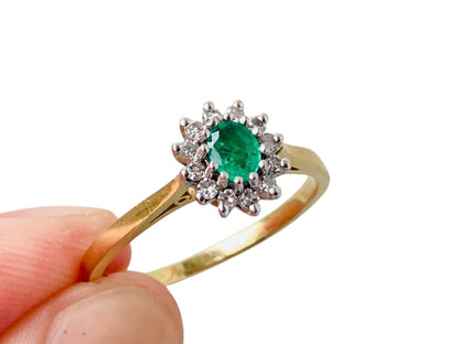 18ct Gold Emerald & Diamond Ring