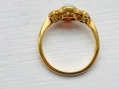 Antique 18ct Gold Opal & Diamond Ring