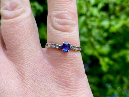18ct Gold Sapphire & Diamond Ring