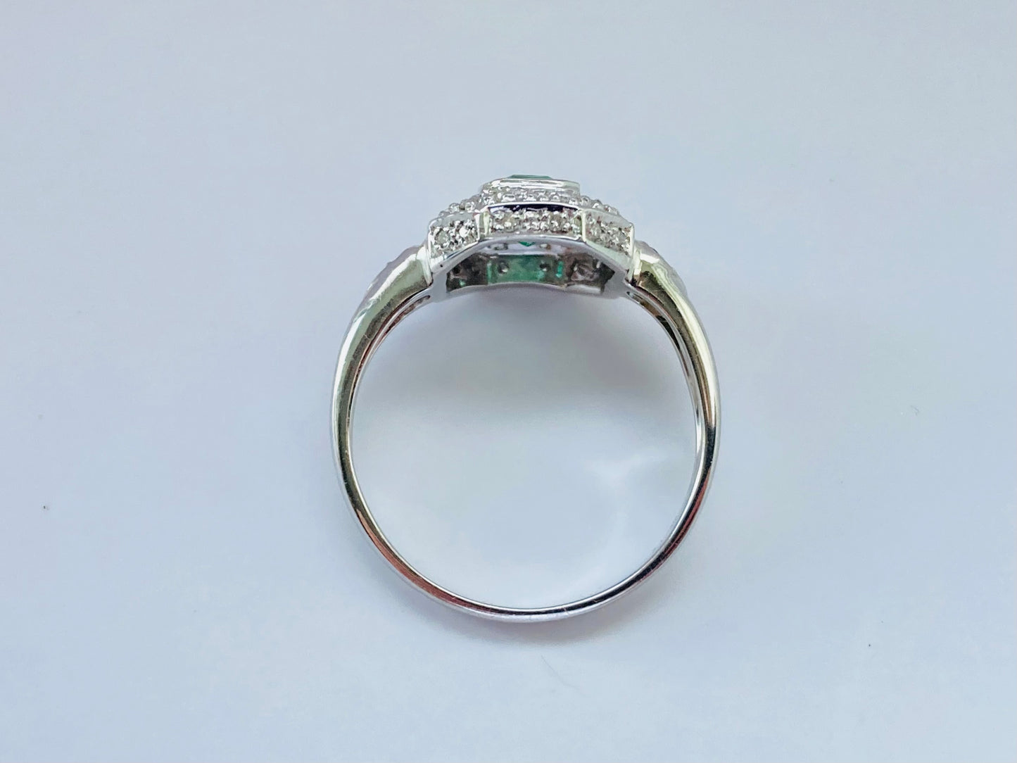 18ct Gold Emerald & Diamond Ring