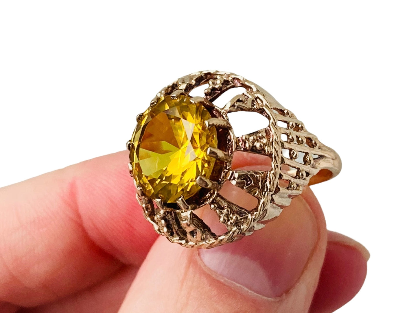 Vintage 9ct Gold Synthetic Yellow Sapphire Ring