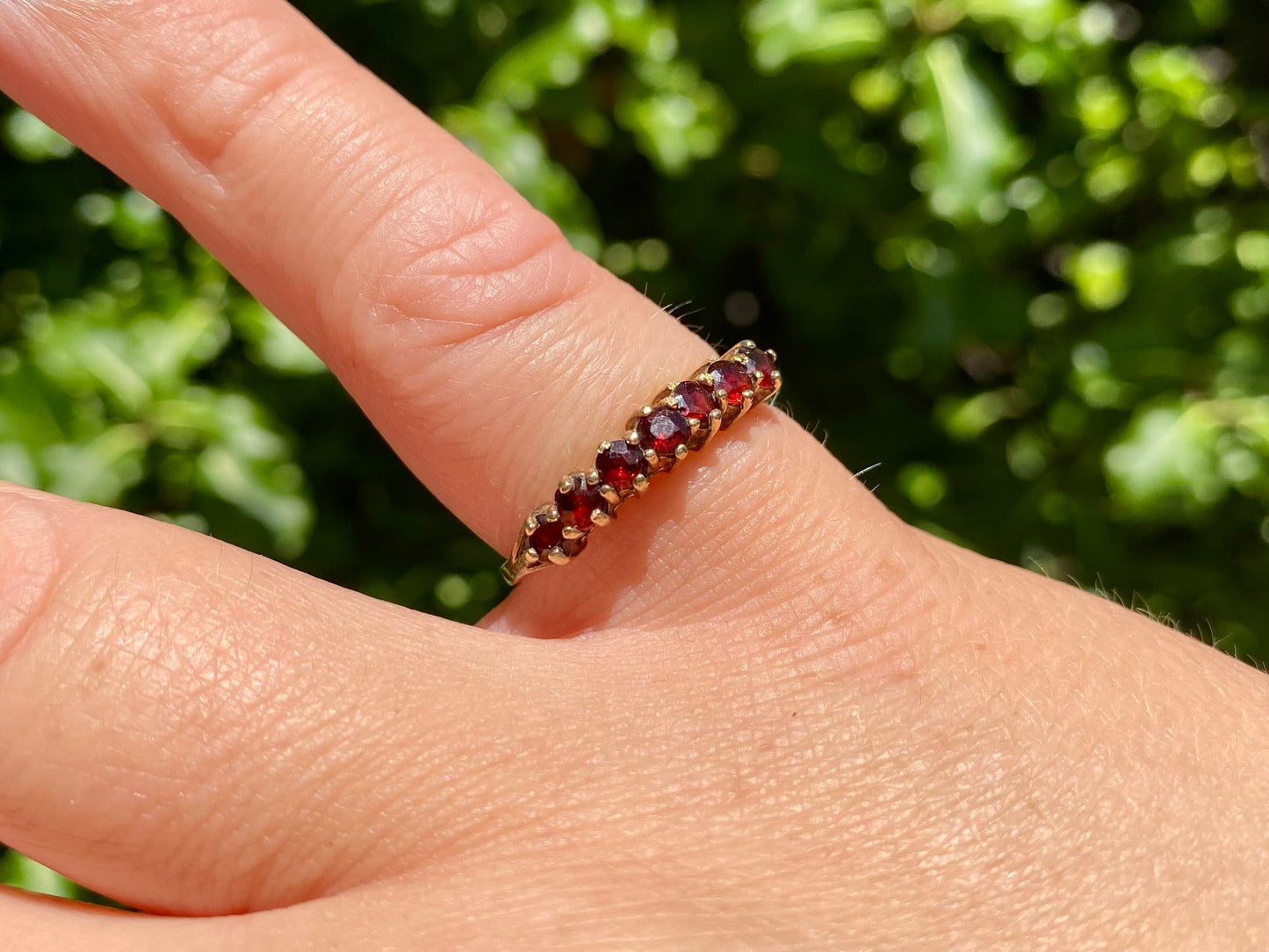 Vintage 9ct Gold Garnet Ring