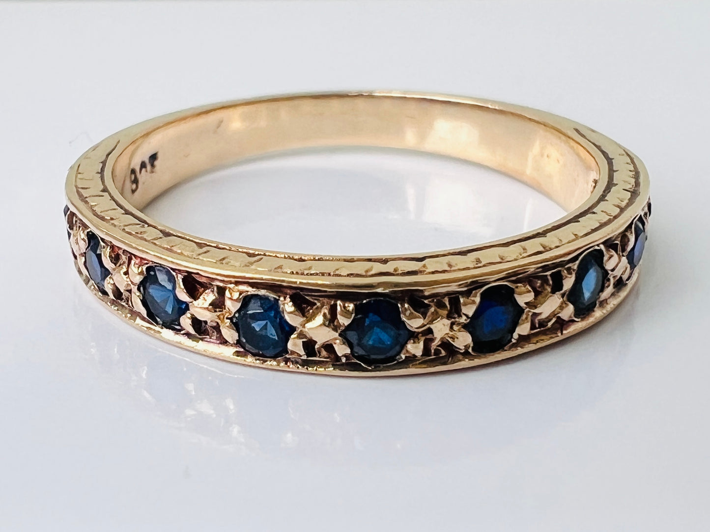 Vintage 9ct Gold Sapphire Ring