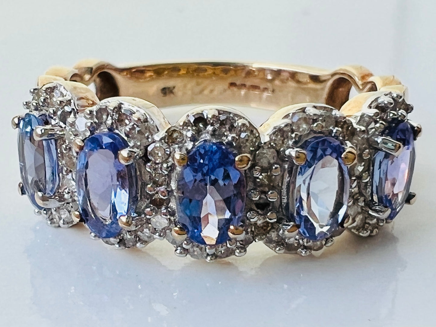 9ct Gold Tanzanite & Diamond Ring