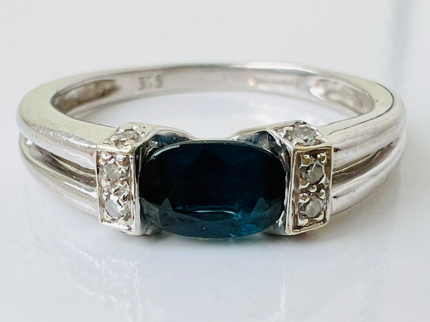 9ct Gold Sapphire & Diamond Ring