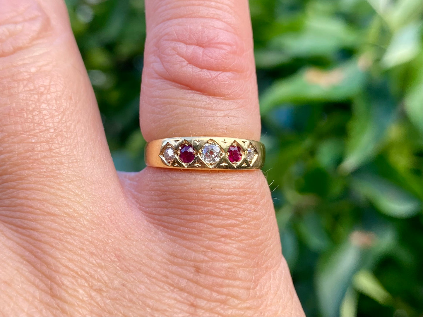 Antique 18ct Gold Ruby & Diamond Ring