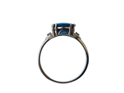 9ct Gold Topaz Lehrer Ring