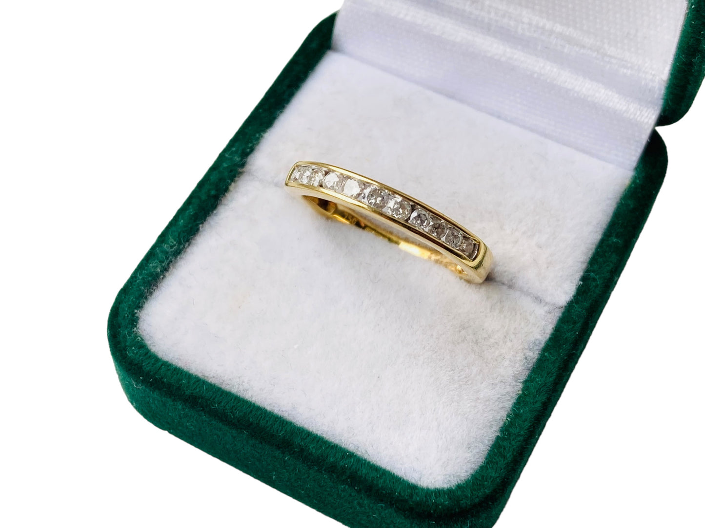 18ct Gold Diamond Ring