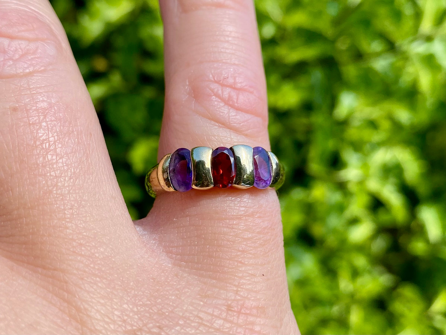 9ct Gold Amethyst & Garnet Ring