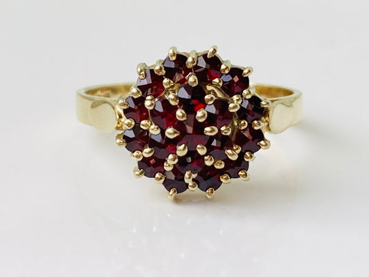 14ct Gold Garnet Ring