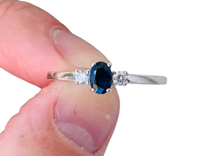 18ct Gold Sapphire & Diamond Ring