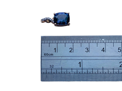 9ct Gold Iolite & Diamond Pendant