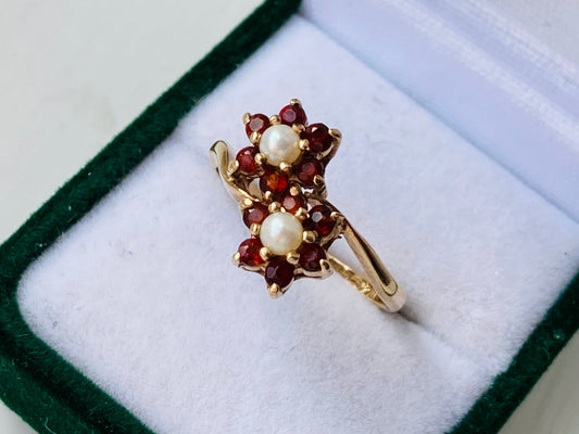 9ct Gold Garnet & Pearl Ring