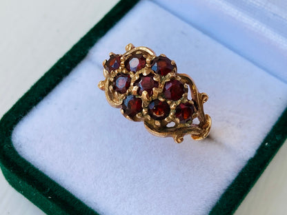 Vintage 9ct Gold Garnet Ring