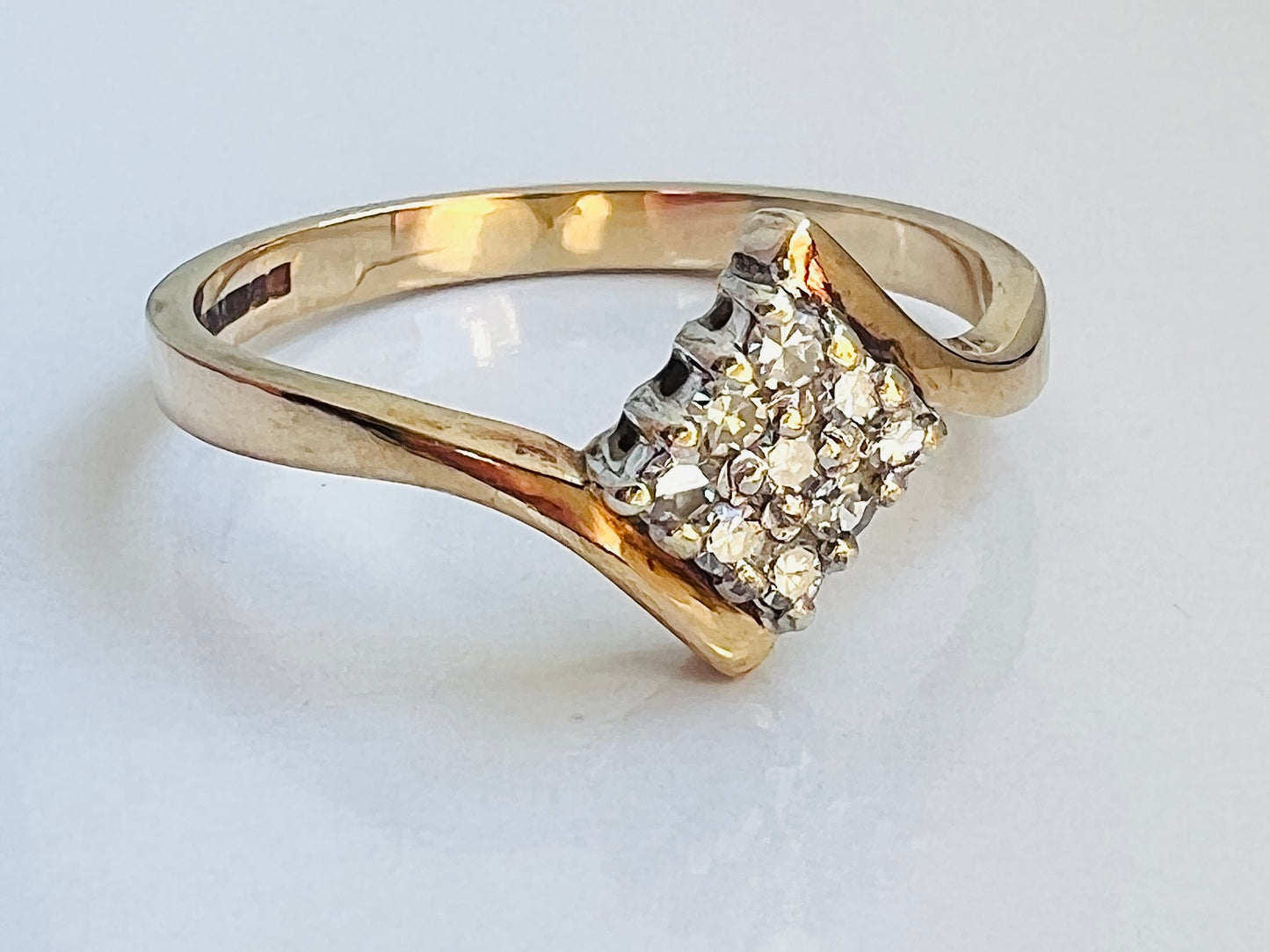 9ct Gold Diamond Ring