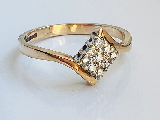 9ct Gold Diamond Ring