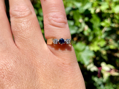 Vintage 9ct Gold Sapphire & Diamond Ring
