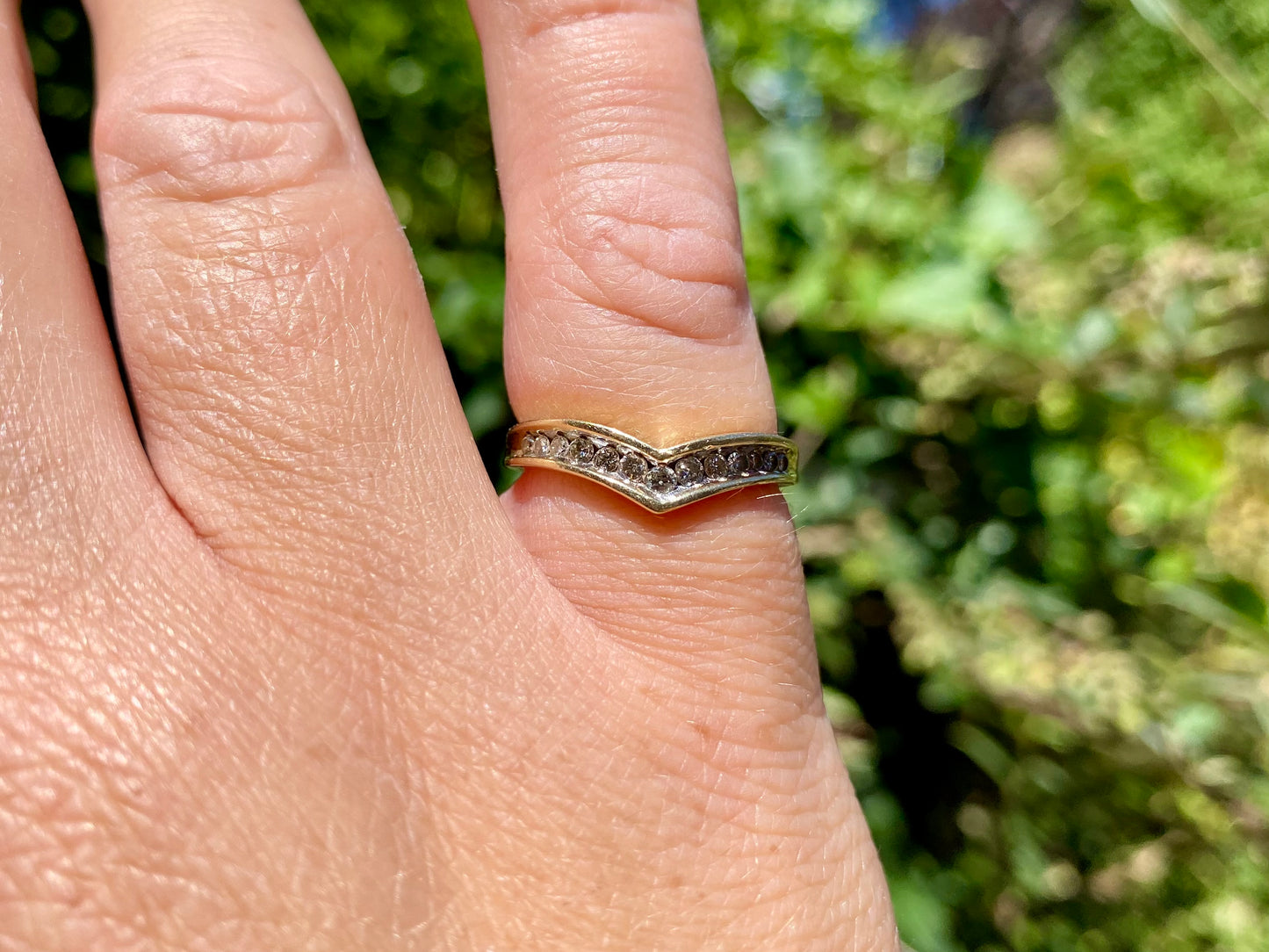 9ct Gold Diamond Wishbone Ring