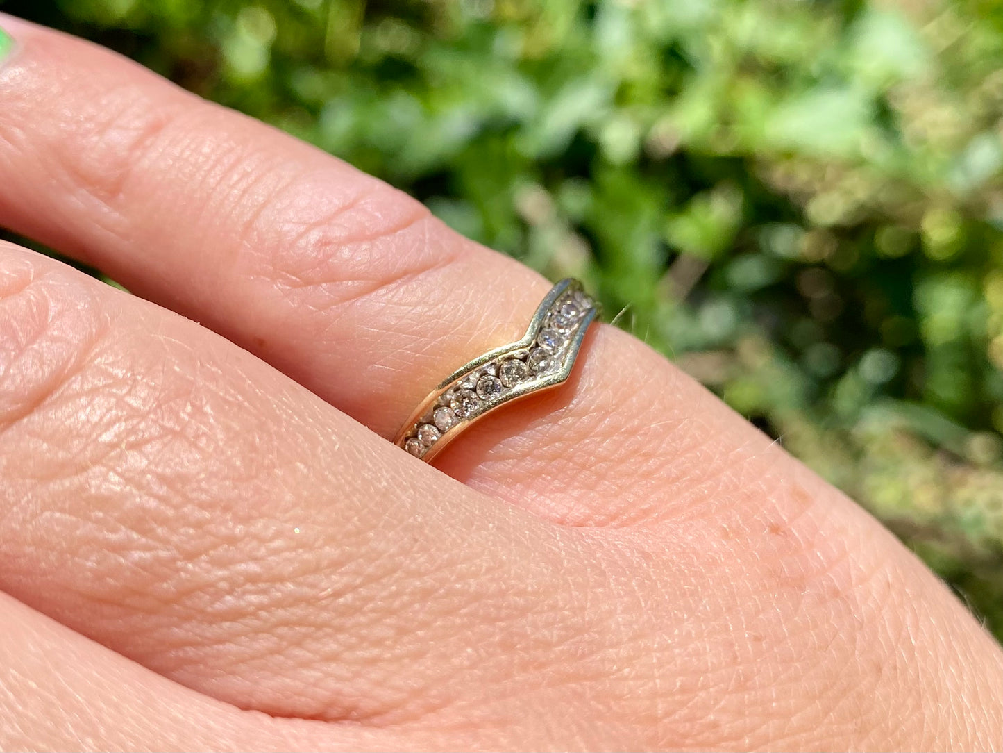 9ct Gold Diamond Wishbone Ring