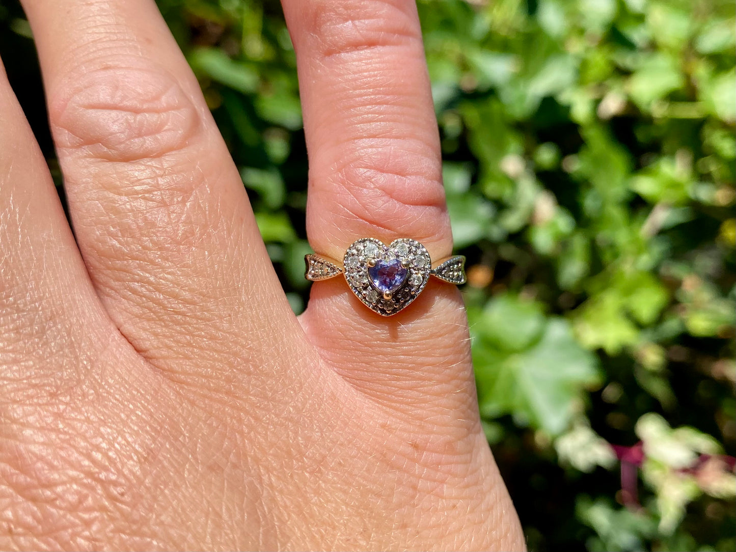 9ct Gold Tanzanite & Diamond Ring