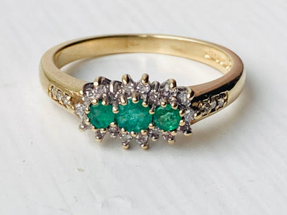 9ct Gold Emerald & Diamond Ring