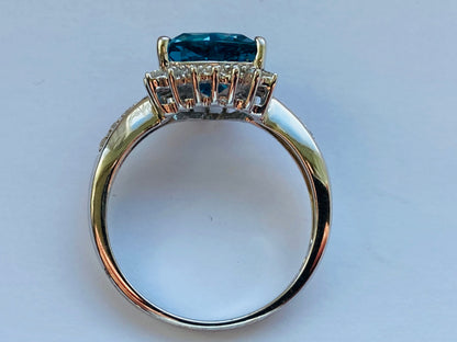 9ct Gold Topaz & Diamond Ring