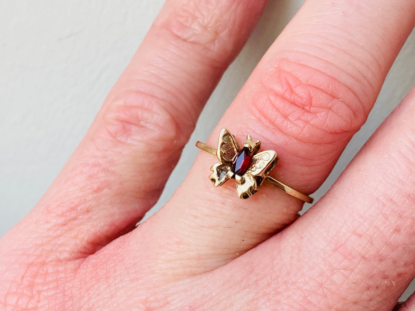 9ct Gold Garnet Ring