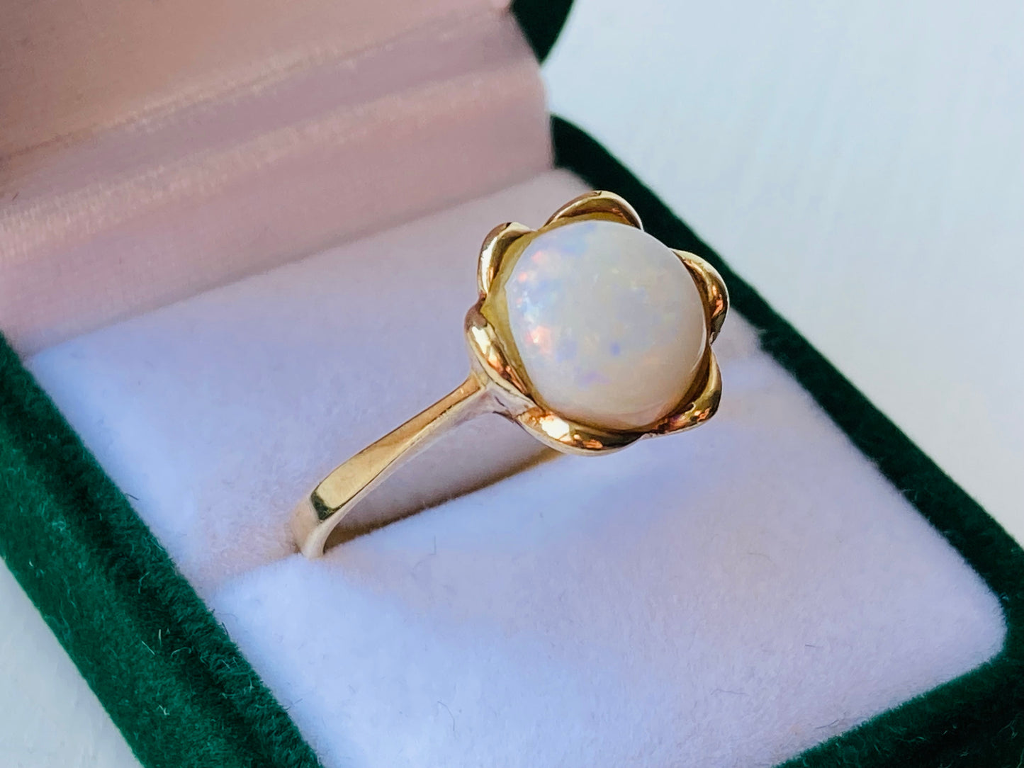 9ct Gold Opal Ring