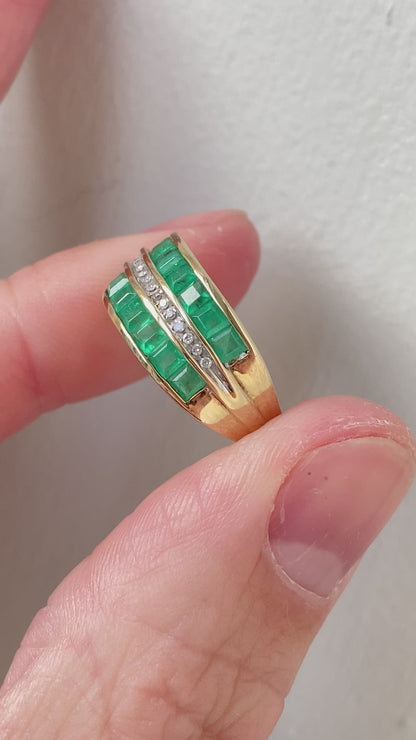 9ct Gold Emerald & Diamond Ring