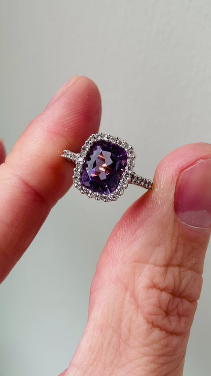 9ct Gold Amethyst & Diamond Ring