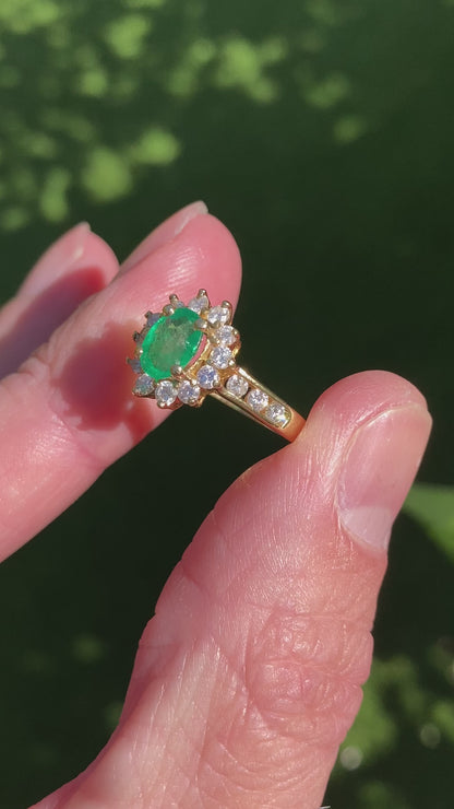18ct Gold Emerald & Diamond Ring